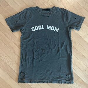 Cool Mom distressed Tee 🤍